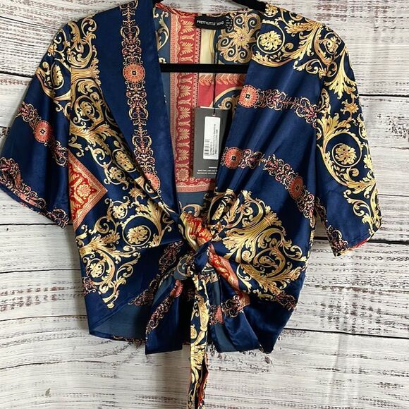 Pretty little thing Top Womens Small Front tie short sleeves Blouse - Picture 3 of 10